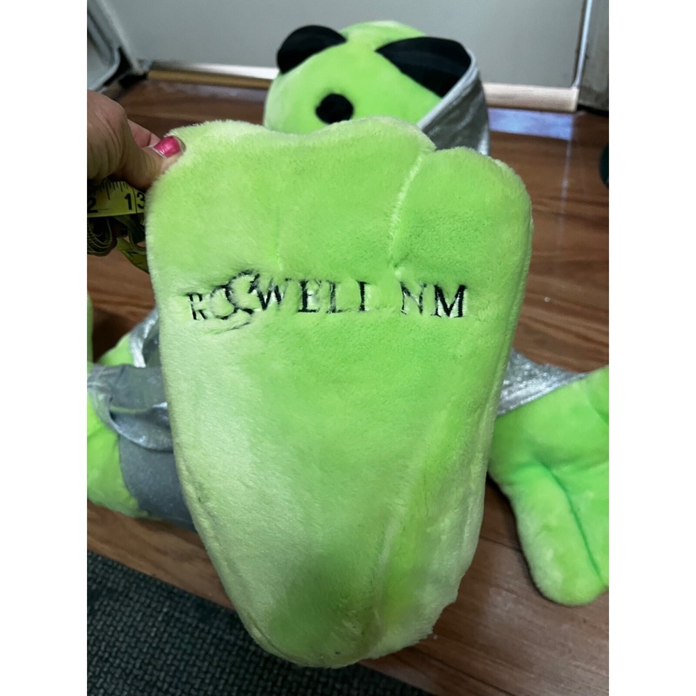 VTG Y2K Kellytoy Roswell NM Alien Plush Spacecore Silver Suit UFO Kawaii 24" - Picture 2 of 15